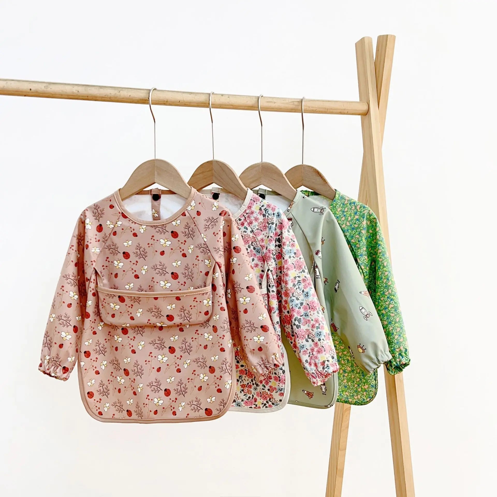 Adorable Long-Sleeved Baby Smocks for Mess-Free Mealtime & Creative Play